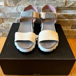 Sorel Kinetic Sandal in Excellent Used Condition!